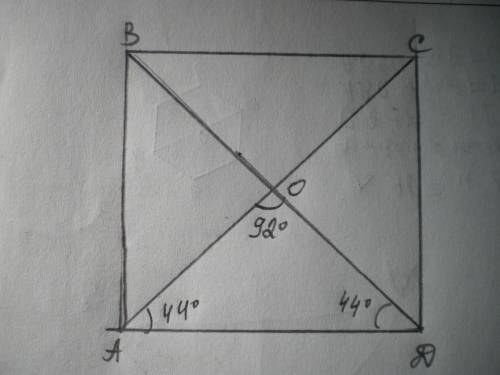 Диагональ прямоугольника образует угол 44∘ с одной из его сторон. найдите угол между диагоналями это