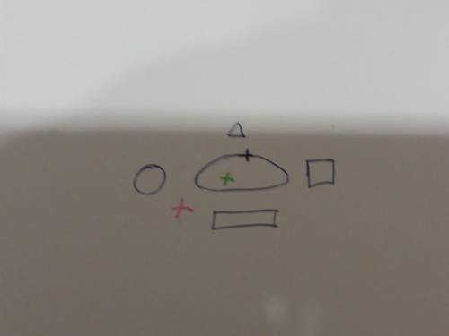Над овалом нарисуй треугольник . слева от овала круг. под овалом нарисуй прямоугольник . справа от о