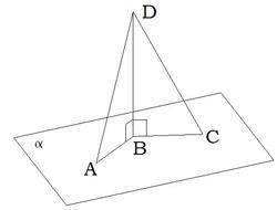 Проекції похилих AD і DC на площині α дорівнюють відповідно 9 см і 8 см, а кут між ними дорівнює 120